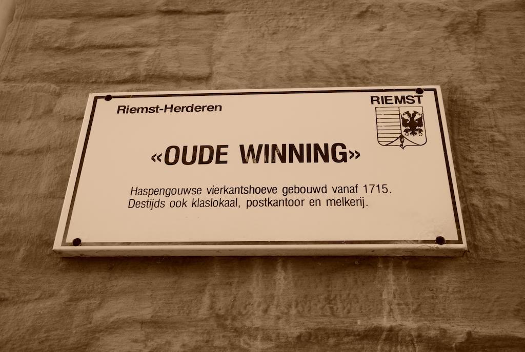 B&B De Oude Winning Riemst Εξωτερικό φωτογραφία