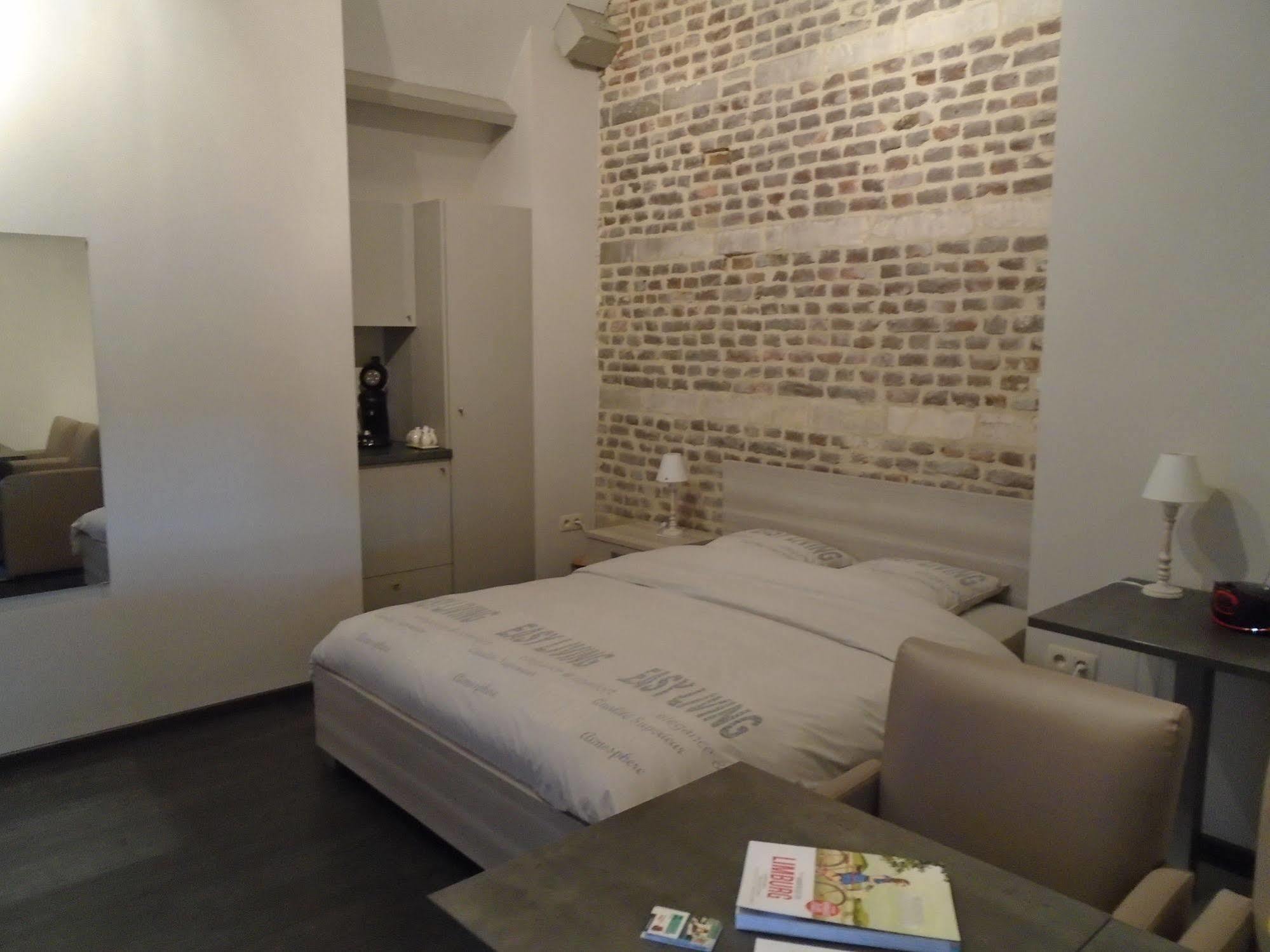 B&B De Oude Winning Riemst Εξωτερικό φωτογραφία