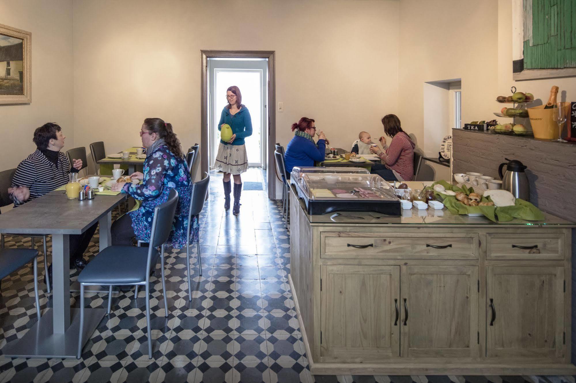 B&B De Oude Winning Riemst Εξωτερικό φωτογραφία